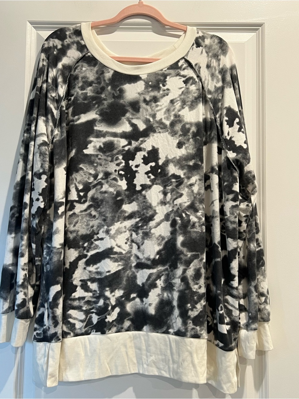 Honeyme Curvy Tie-Dye Black & White Top- Relaxed Crewneck